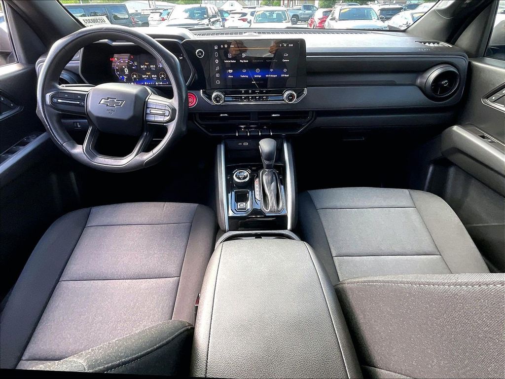 2024 Chevrolet Colorado — photo 21