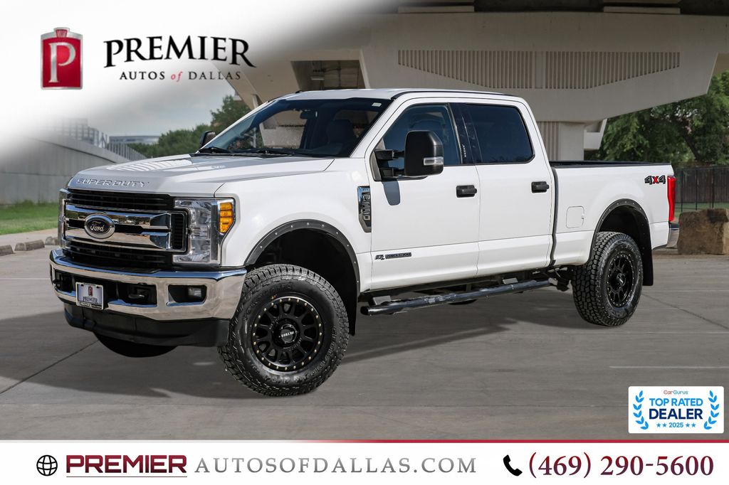 White 2017 Ford F-250 Super Duty Pickup Truck Four-Wheel Drive 6-Speed Automatic