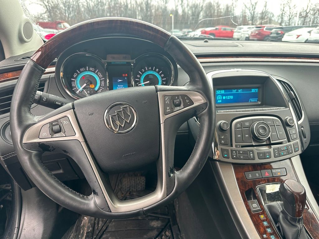 2010 Buick LaCrosse CXS 9