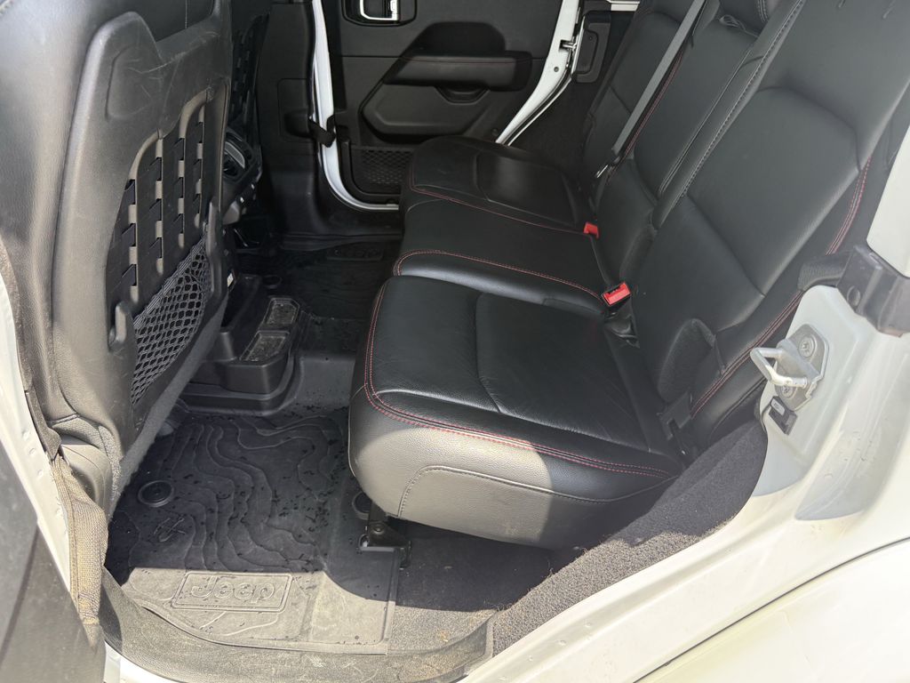 2018 Jeep Wrangler Unlimited Rubicon White at Toyota of Victoria