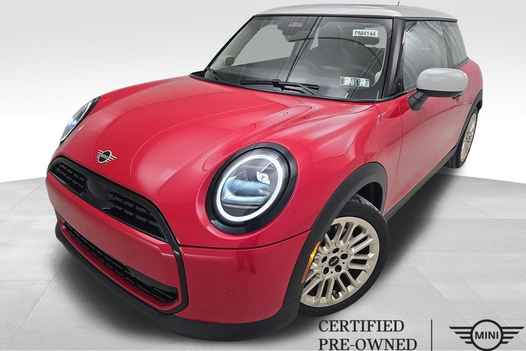 2025 MINI Cooper Signature Trim 2-door Hatchback
