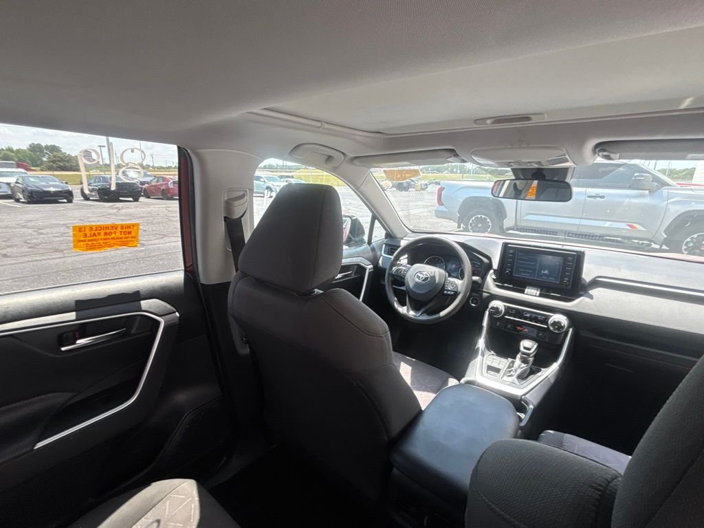 Used 2019 Toyota RAV4 SUV