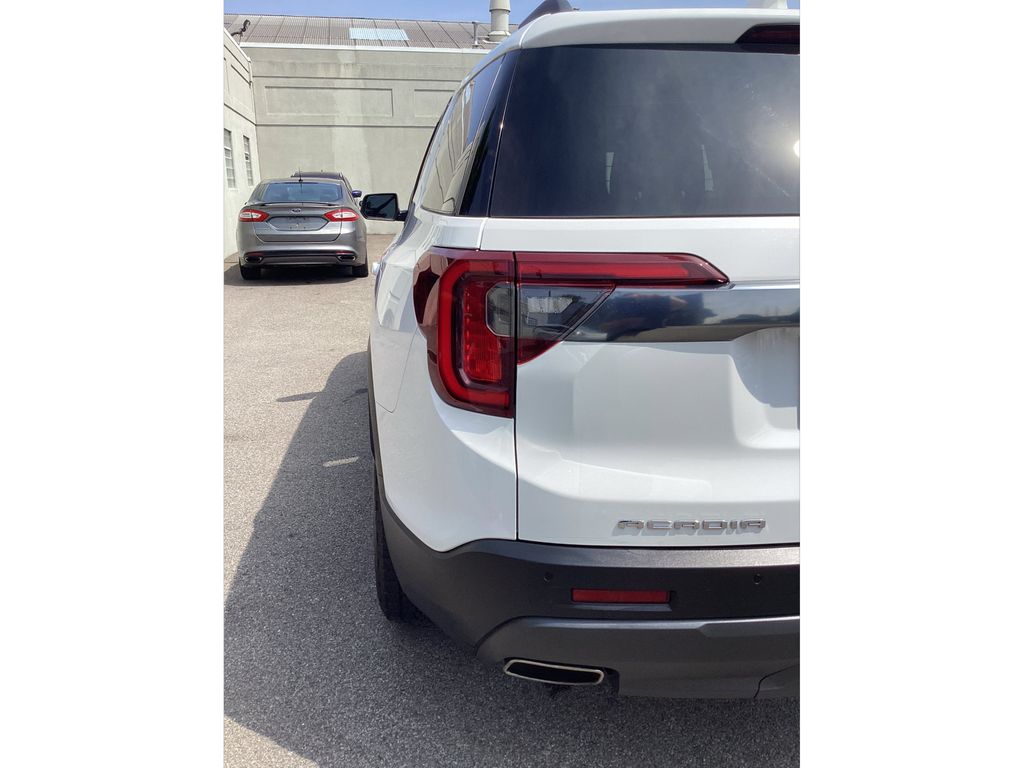 Used 2023 GMC Acadia SUV