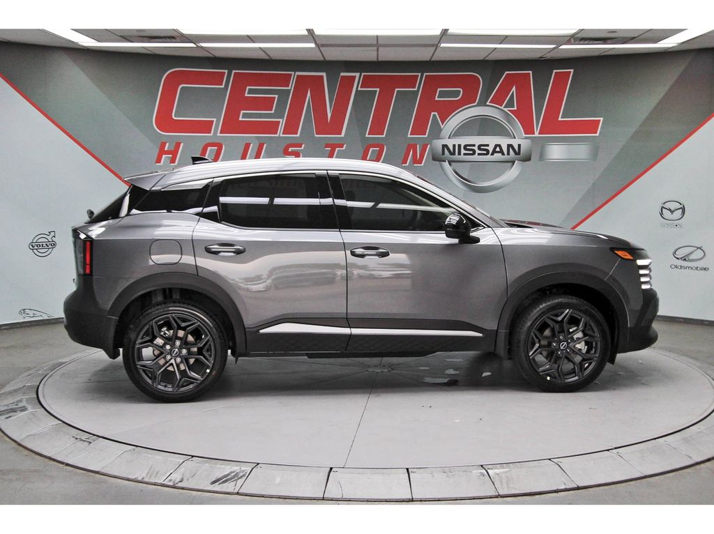2027 Nissan Kicks SR  at Central Houston Nissan