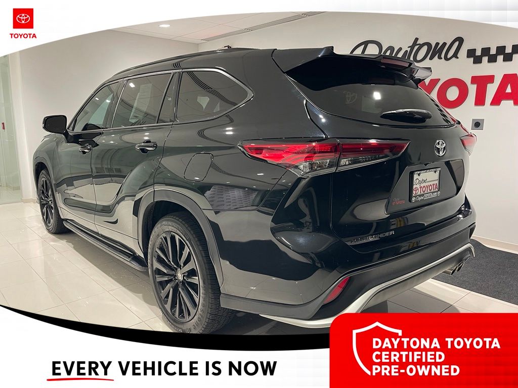Used 2023 Toyota Highlander SUV