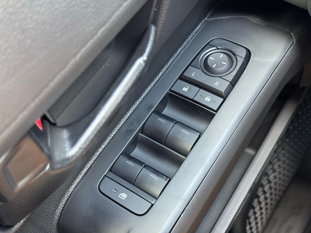 2025 Toyota Tacoma SR5 Double Cab photo 15