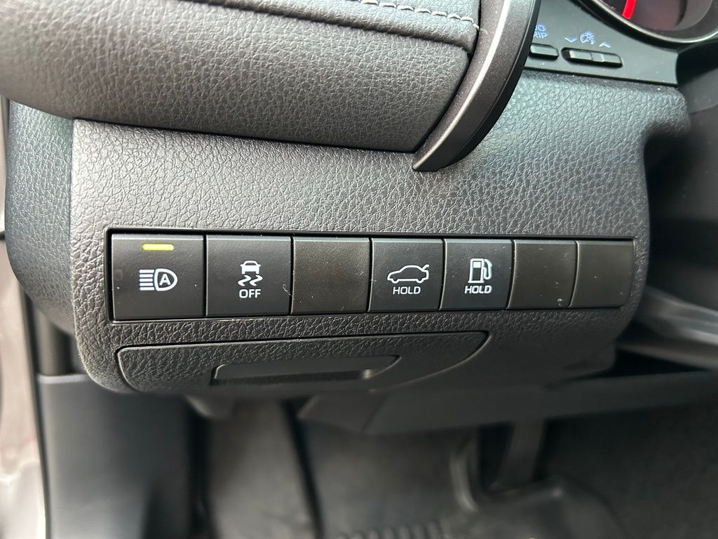 2022 Toyota Camry XSE 18