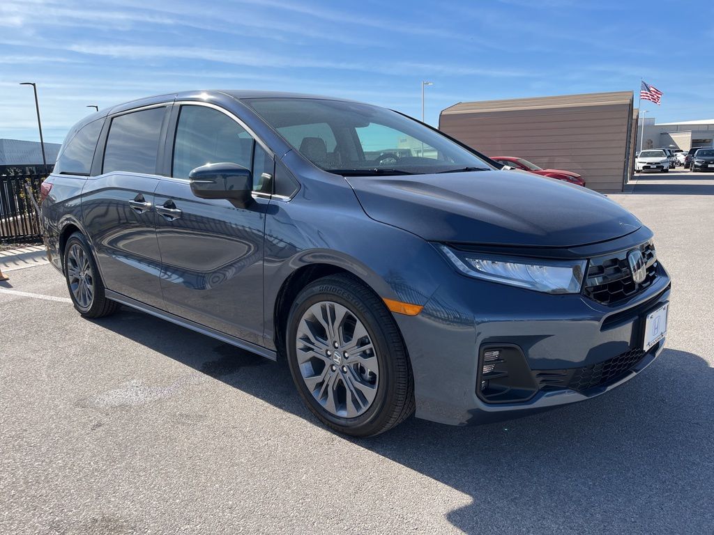 Thumbnail: 2026 Honda Odyssey - 3