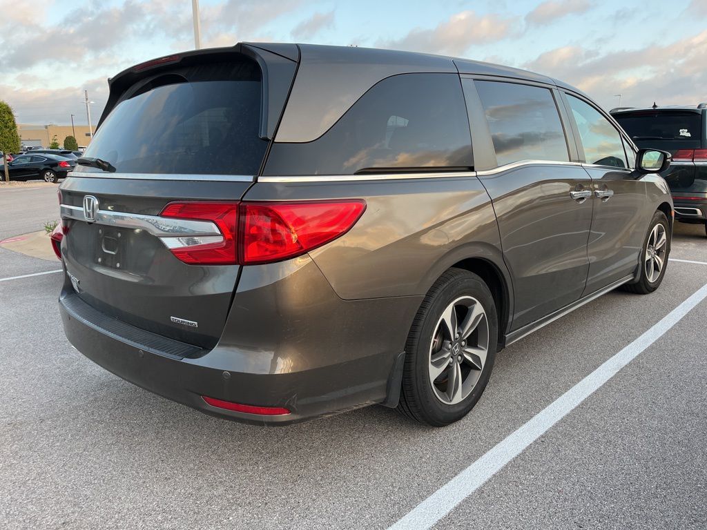 Thumbnail: 2019 Honda Odyssey - 3