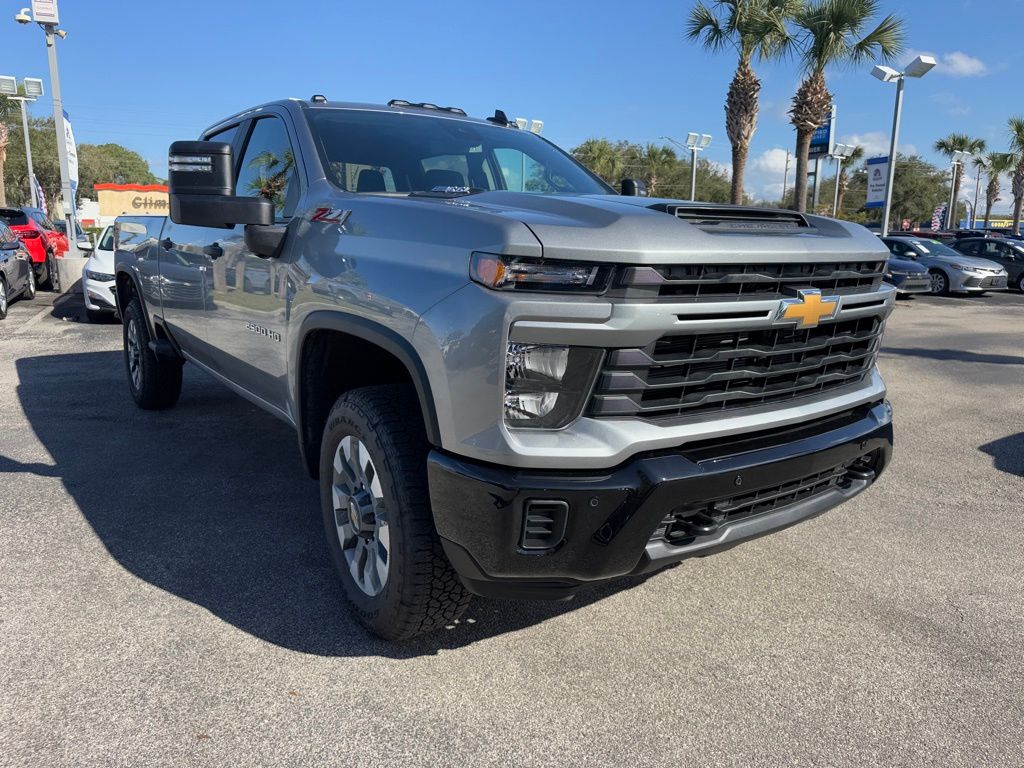 2025 Chevrolet Silverado 2500HD Custom 10