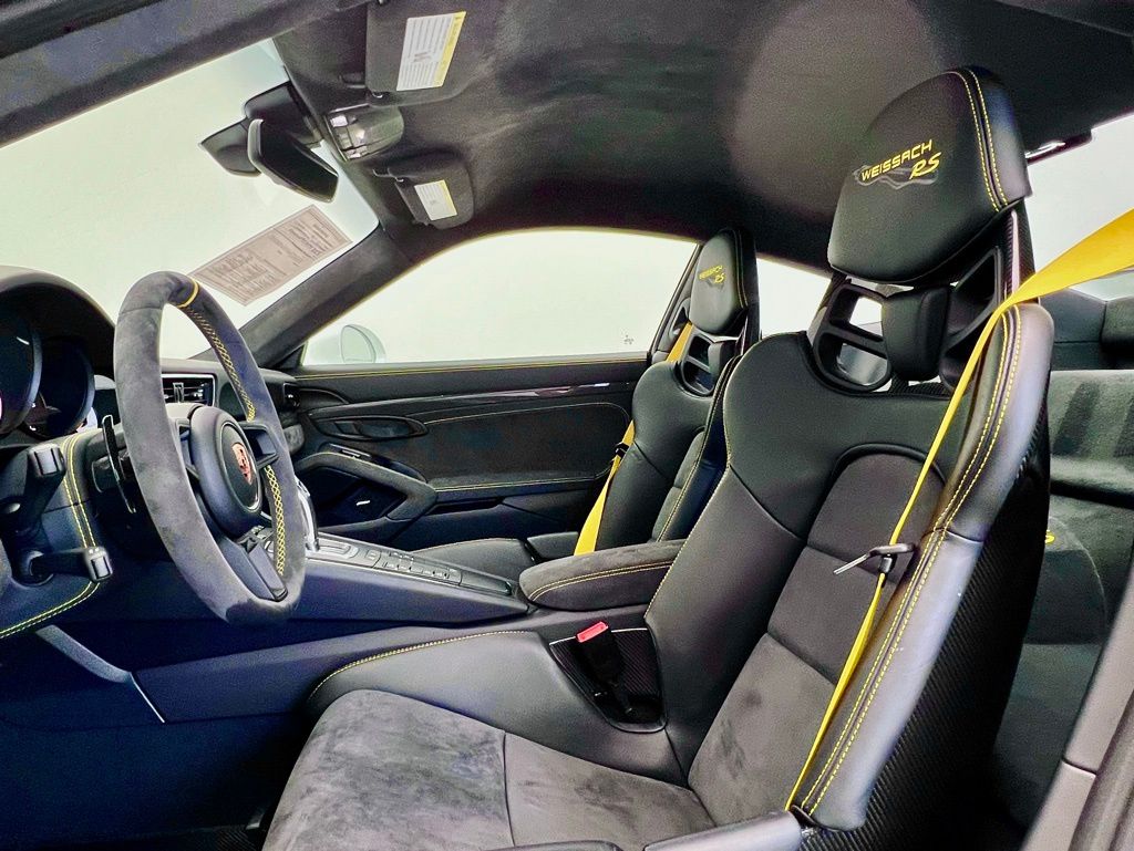 Thumbnail: 2018 Porsche 911 - 5