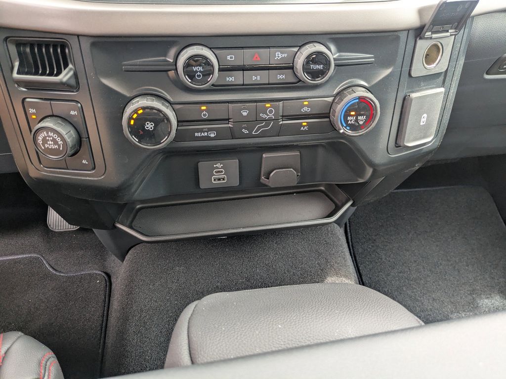 2025 Ford F-150 Black Widow