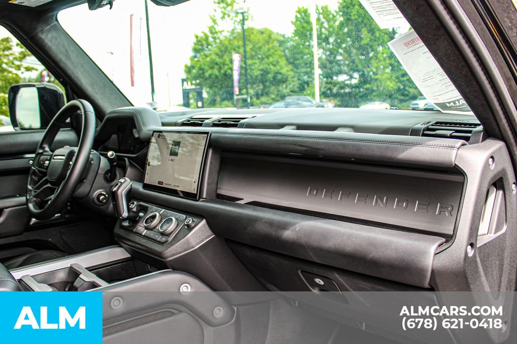 Used 2025 Black Land Rover X image 23