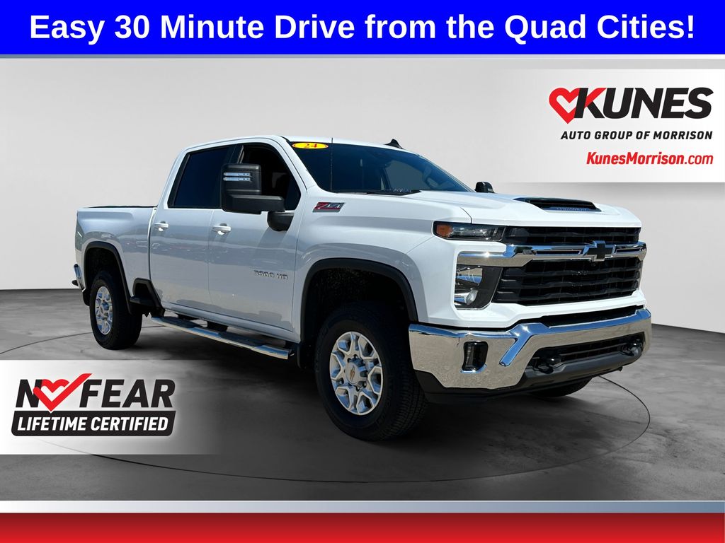 Summit White 2024 Chevrolet Silverado 3500HD Pickup Truck Four-Wheel Drive Automatic