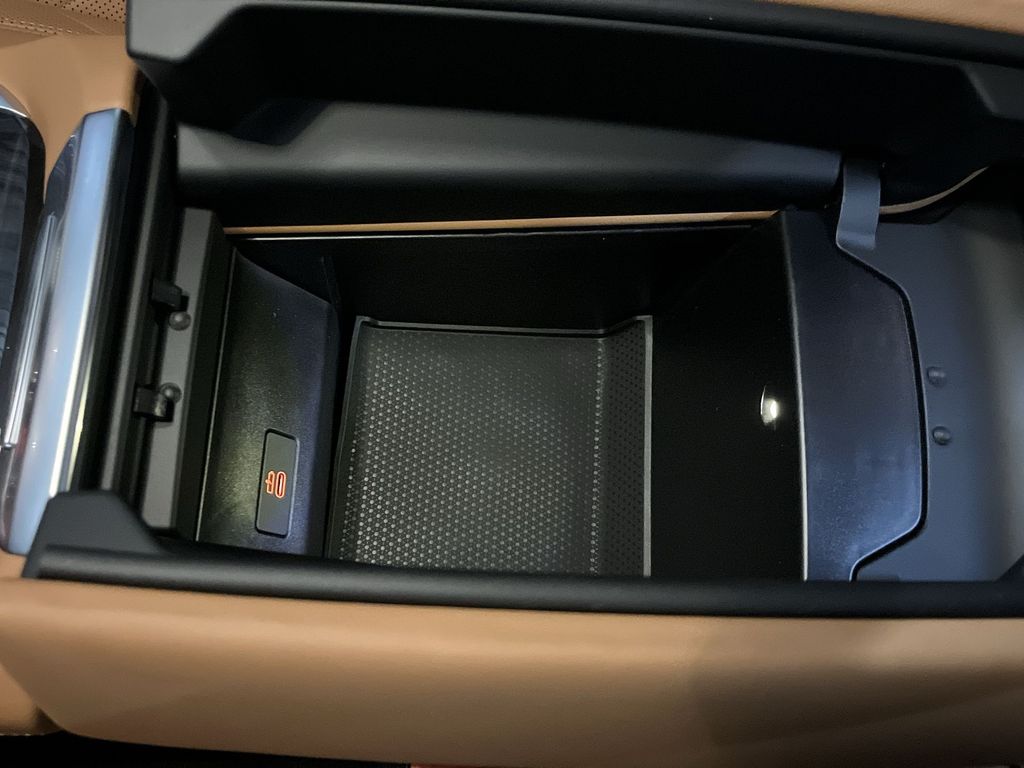 Thumbnail: 2026 BMW X5 - 21