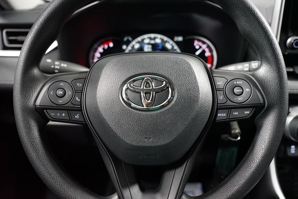 Thumbnail: 2025 Toyota RAV4 - 12