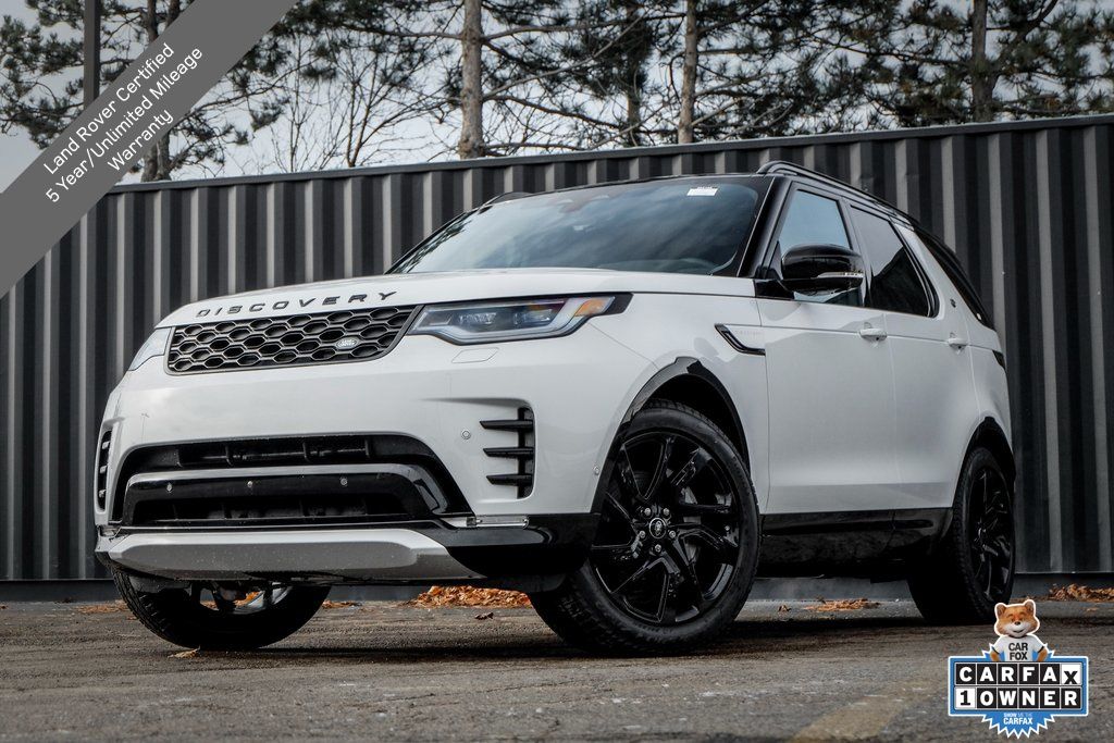 2025 Land Rover Discovery P300 Dynamic SE AWD
