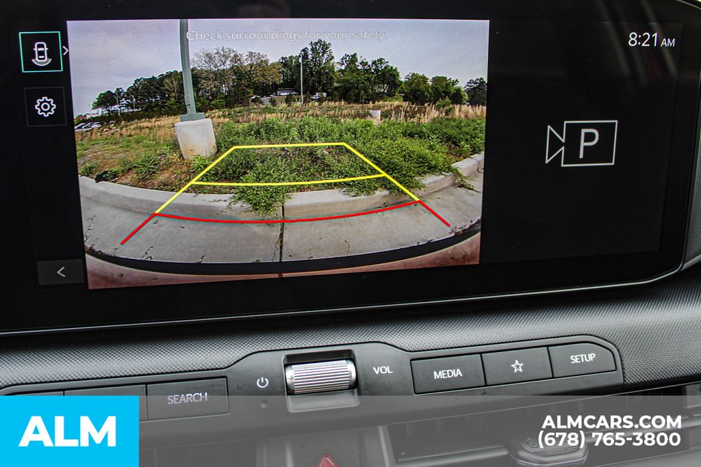 Used 2025 Red Kia LXS image 33