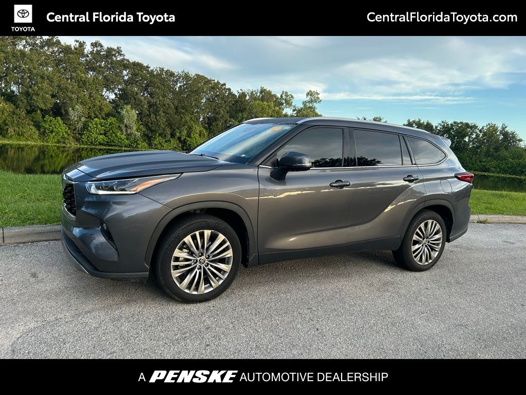 Thumbnail: 2022 Toyota Highlander - 1