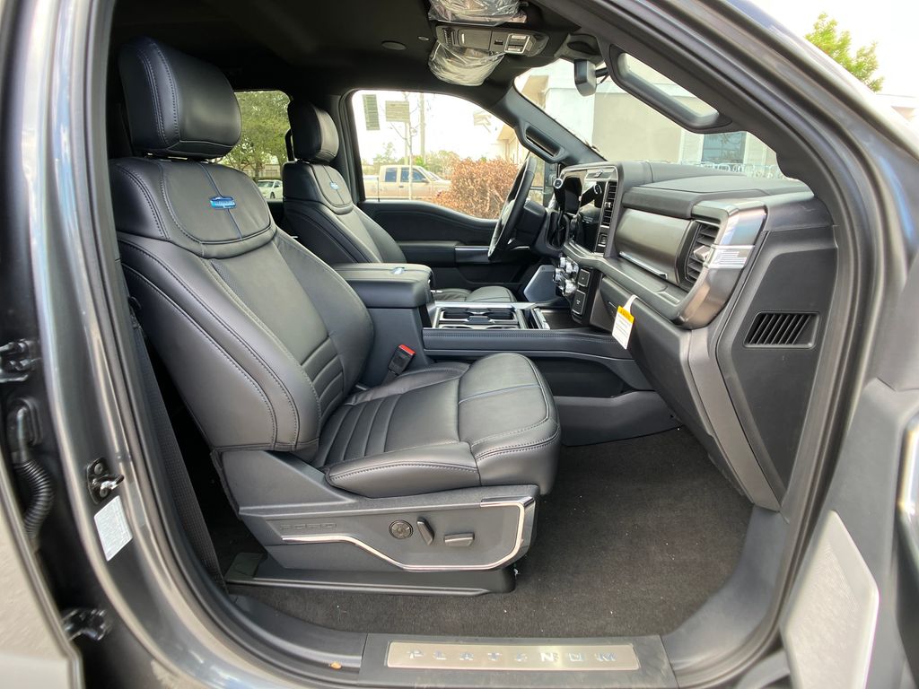 New 2026 Gray Ford Platinum image 5