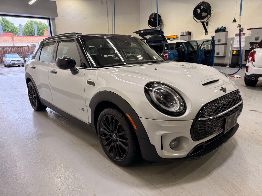 Thumbnail: 2022 MINI Cooper Clubman - 7