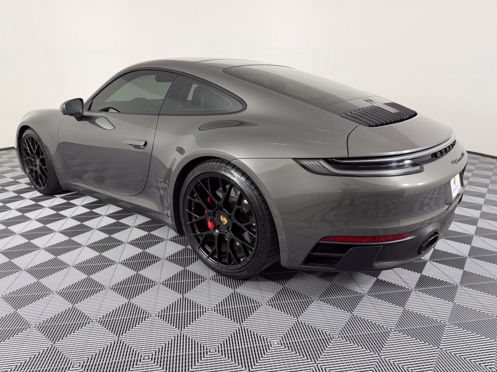 Thumbnail: 2024 Porsche 911 - 3