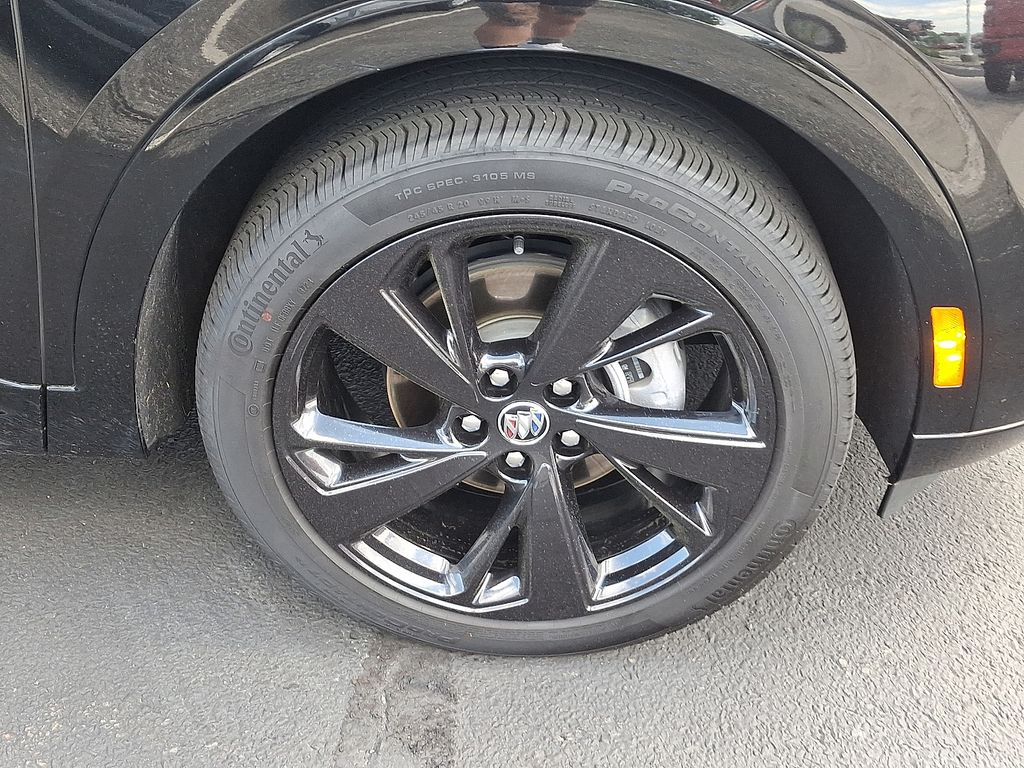 2023 Buick Envision Essence 8