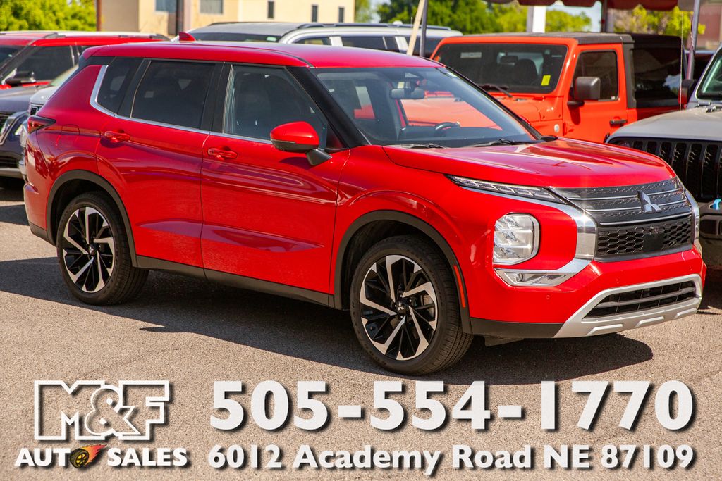Red 2024 Mitsubishi Outlander SUV / Crossover Front-Wheel Drive Continuously Variable Transmission