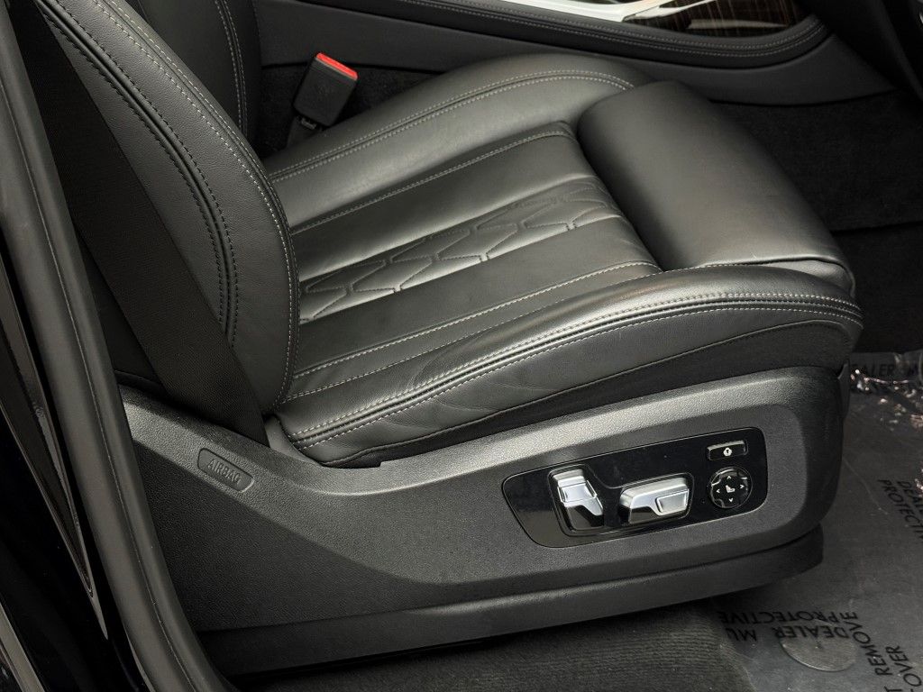 2023 BMW X7 xDrive40i 19