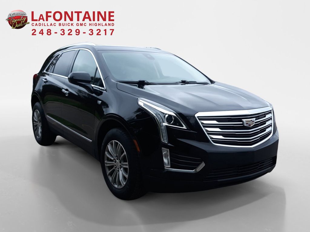 2017 Cadillac XT5 Luxury 3