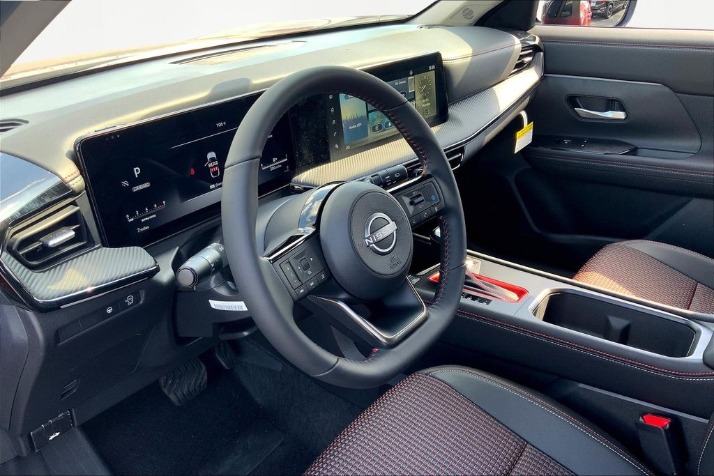 2025 Nissan Kicks SR - Photo 8