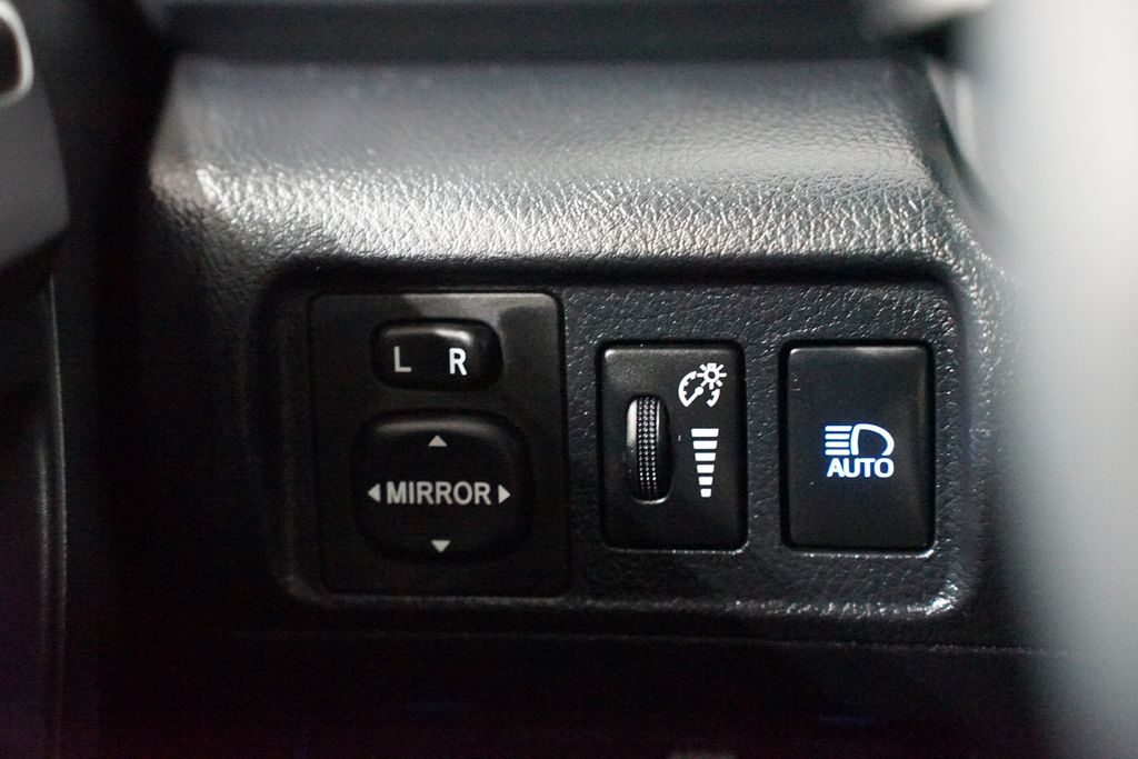 Thumbnail: 2022 Toyota 4Runner - 26