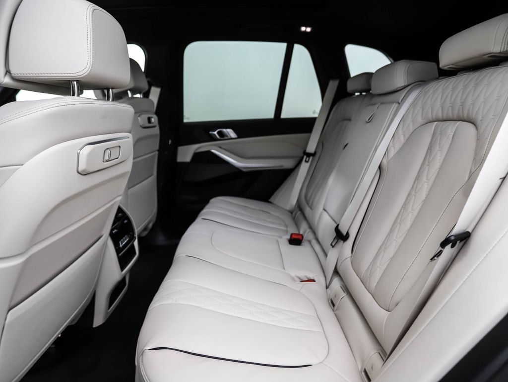 Thumbnail: 2026 BMW X5 - 22