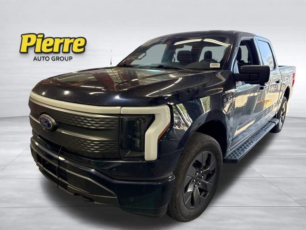 2023 Ford F-150 Lightning XLT SuperCrew AWD