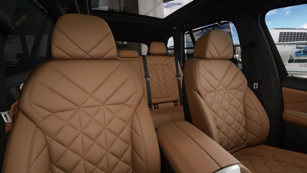 Thumbnail: 2026 BMW X5 - 11