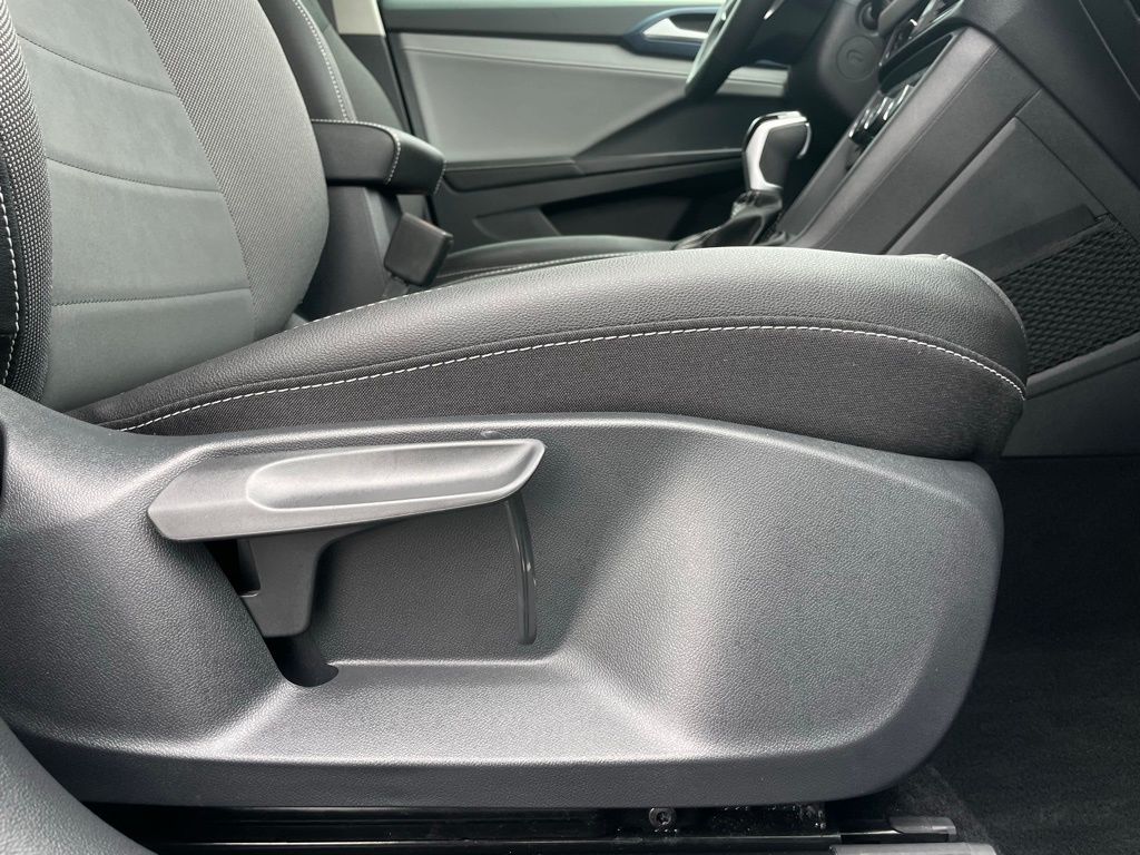 Thumbnail: 2024 Volkswagen Taos - 30