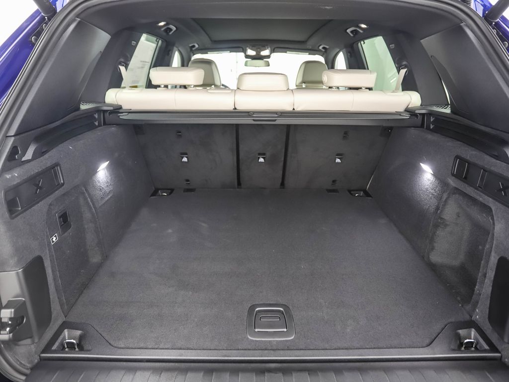 Thumbnail: 2026 BMW X5 - 23