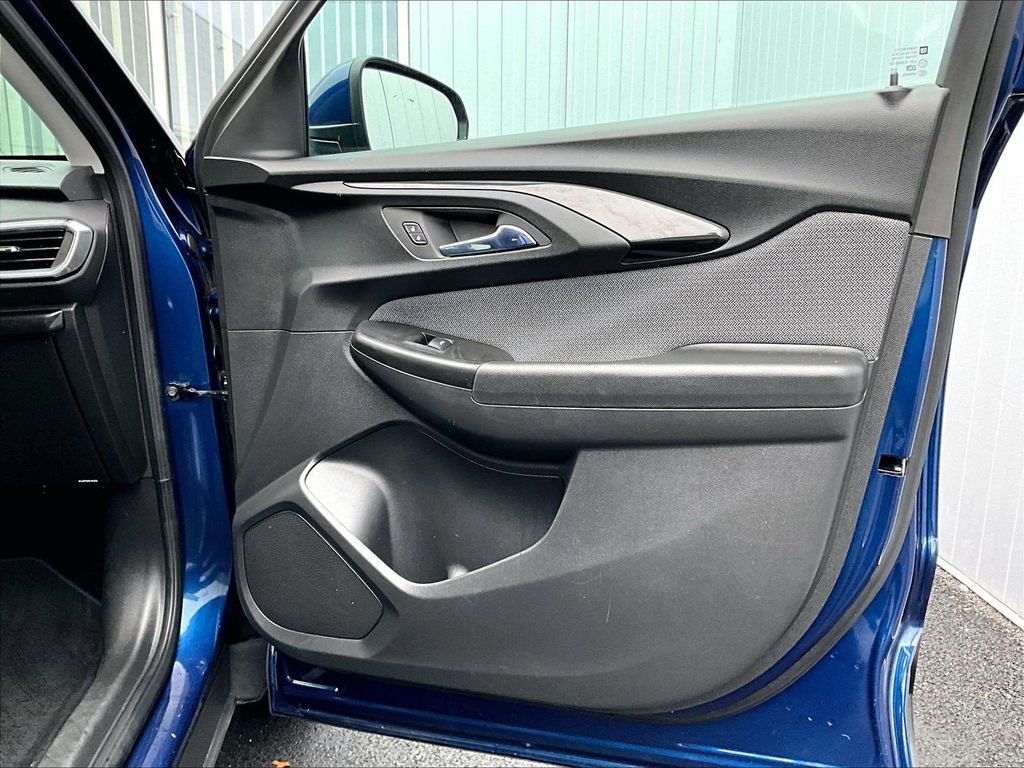 2022 Chevrolet TrailBlazer — photo 12