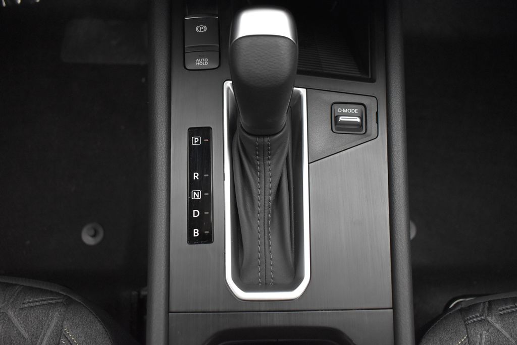 Thumbnail: 2026 Nissan Kicks - 26