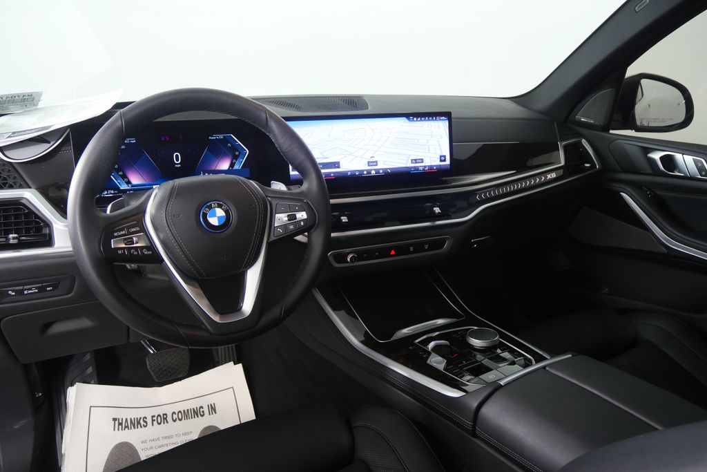 Thumbnail: 2024 BMW X5 - 16