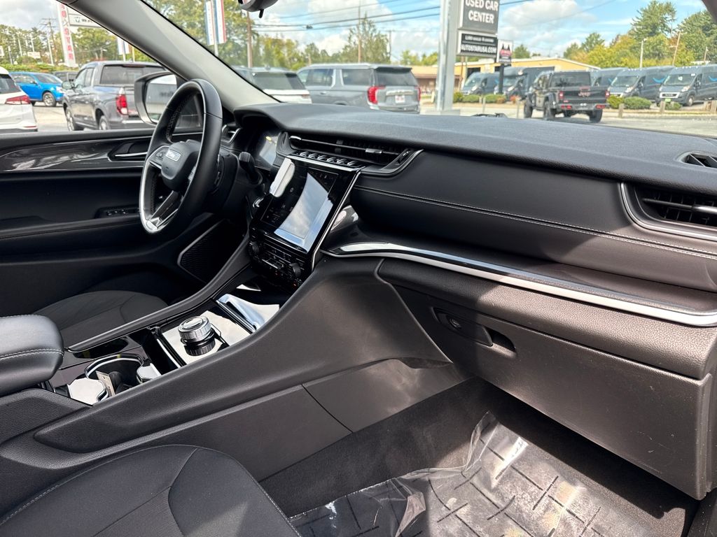 used 2022 Jeep Grand Cherokee car, priced at $25,780