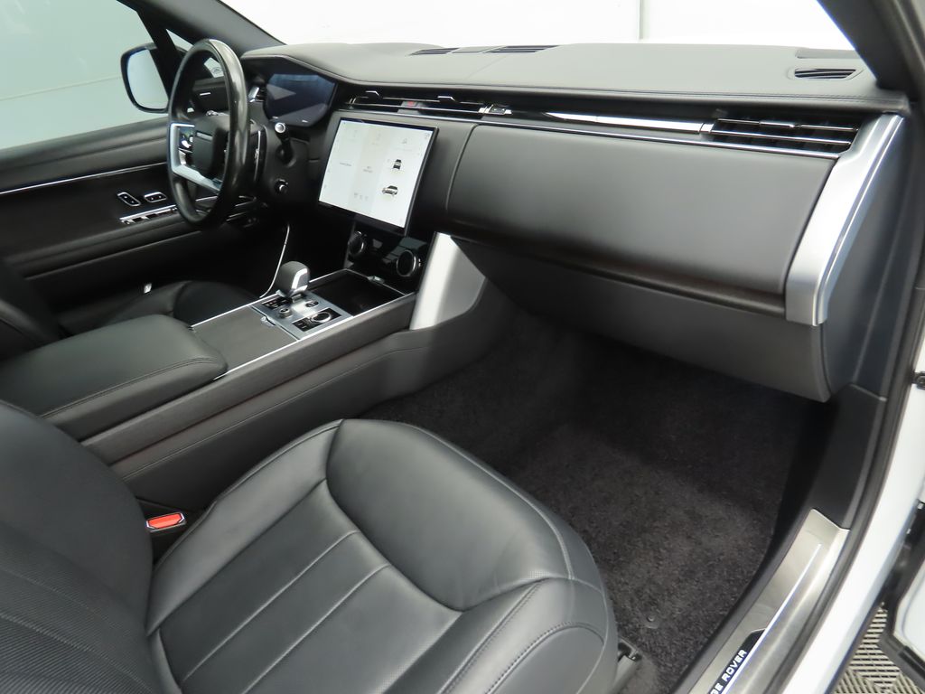 Thumbnail: 2023 Land Rover Range Rover - 16