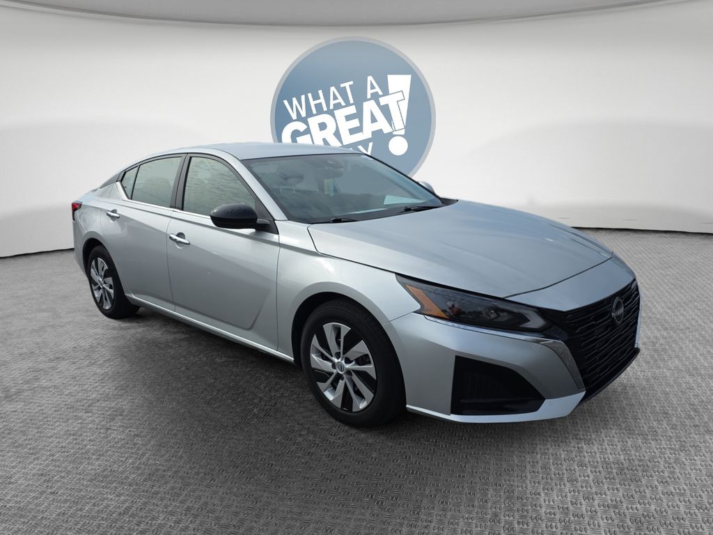 2023 Nissan Altima 2.5 S FWD