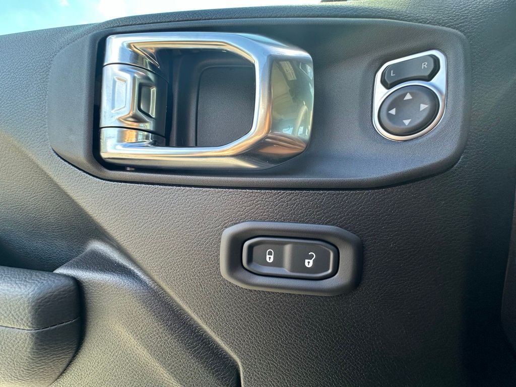 2025 Jeep Wrangler 4-Door Sport S - Photo 14