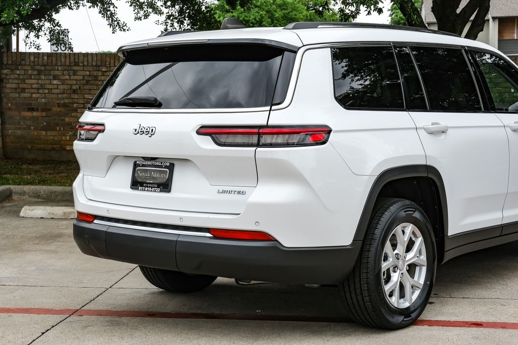 used 2023 Jeep Grand Cherokee L car, priced at $29,903