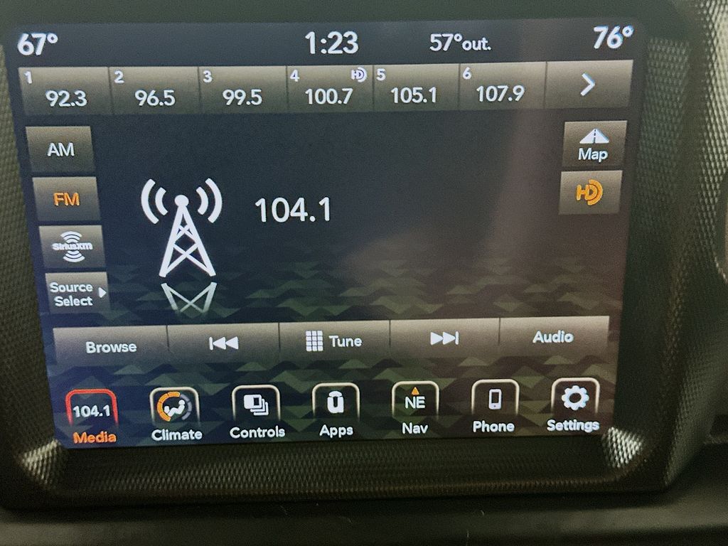 Used 2021 White Jeep Mojave image 16