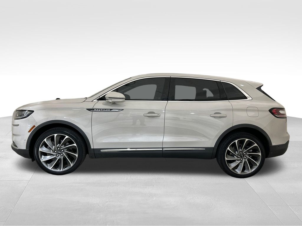 Used 2022 White Lincoln Reserve image 2