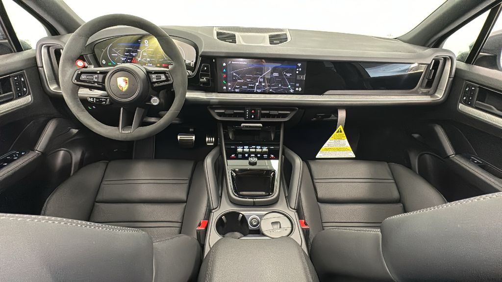 Thumbnail: 2025 Porsche Cayenne - 15
