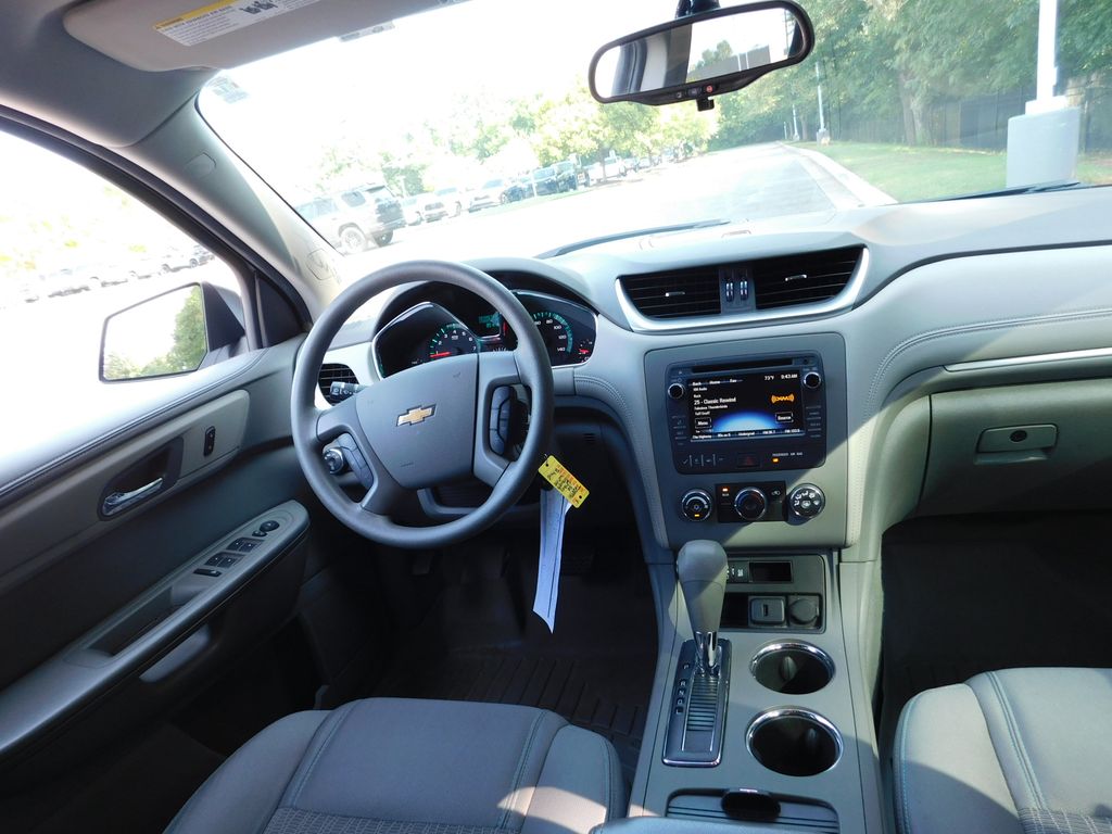 Thumbnail: 2016 Chevrolet Traverse - 6