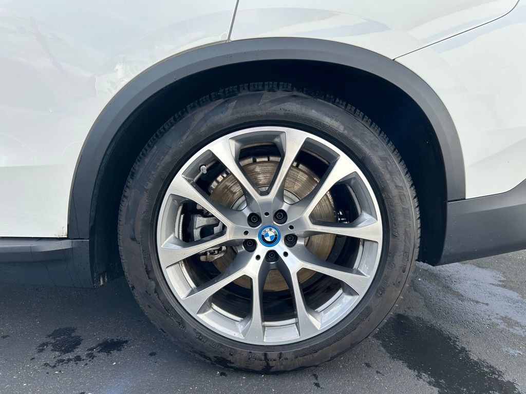 2024 BMW X5 xDrive50e 10